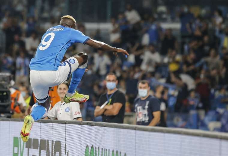 La celebración del nigeriano Víctor Osimhen tras macar un gol para Nápoles. Foto: AFP