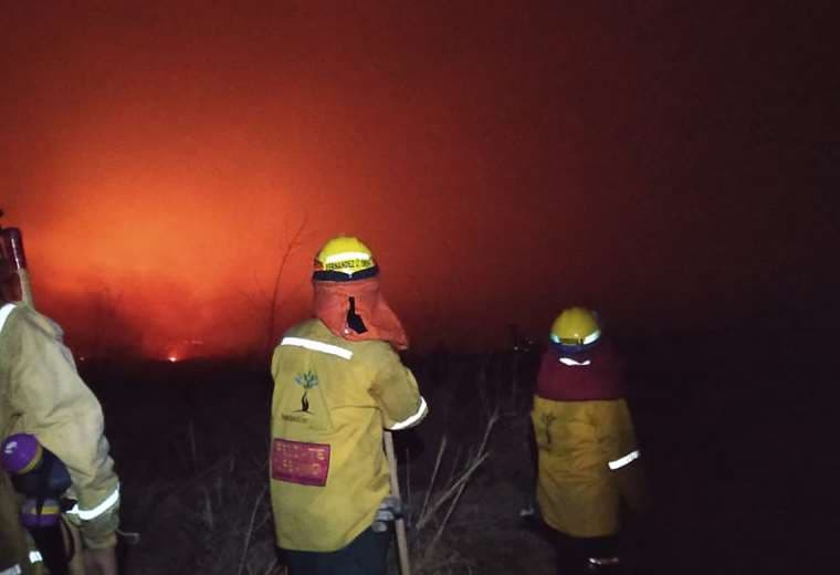 El fuego se reactivo el fin de semana en Otuquis/Foto bomberos Rescate Urbano
