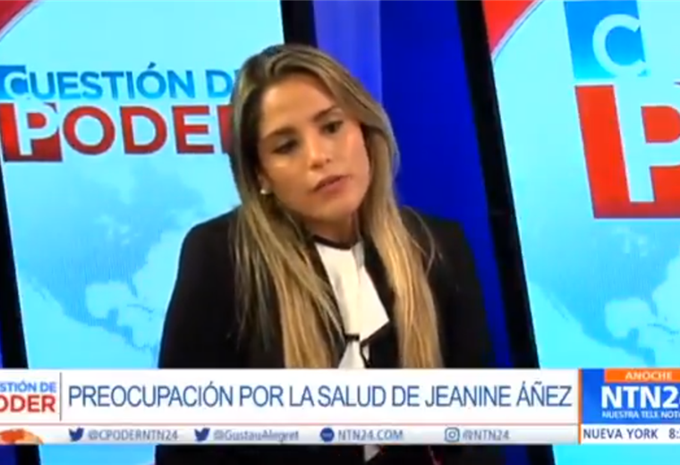  Carolina Ribera en un canal de la televisión de Estados Unidos  