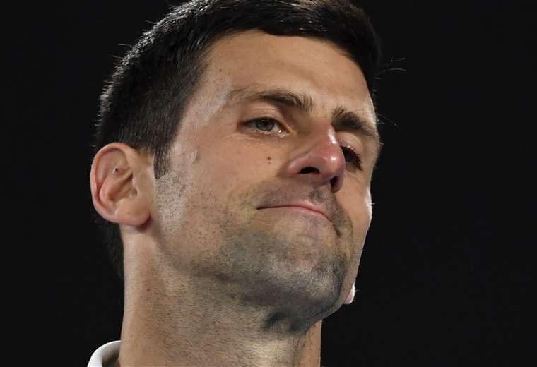 El rosto de Novak Djokovic, que vive un momento triste en su carrera. Foto: AFP