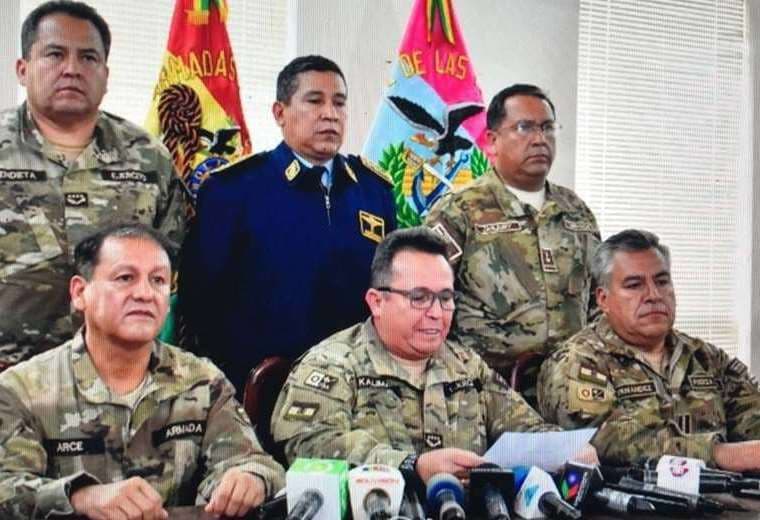 Exjefes militares incluyen a Zavaleta como testigo en caso “golpe de Estado II”