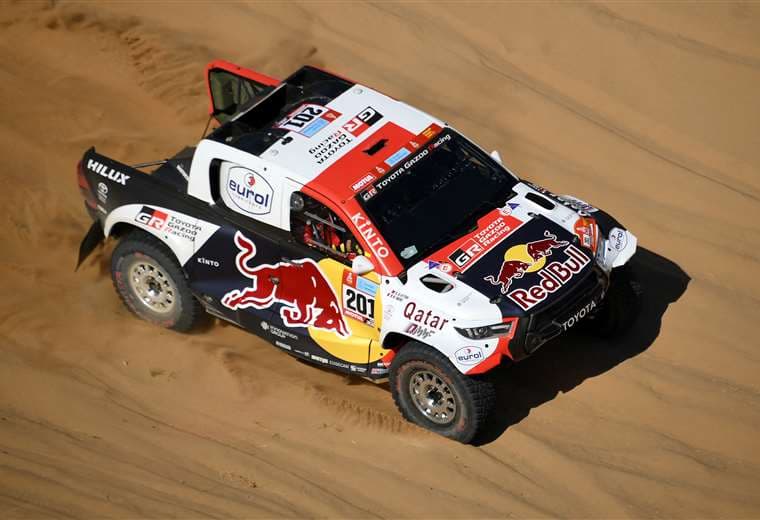 Nasser Al-Attiyah en la ruta de la competencia. Foto: AFP