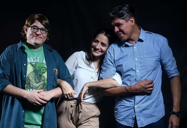 Rafael Canedo,  Mónica Fernández y Marco Arias son los protagonistas de la obra