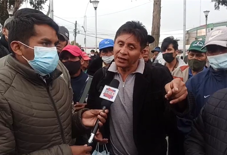 Alteños bloquean la Ceja de El Alto/Foto: Captura SEO TV