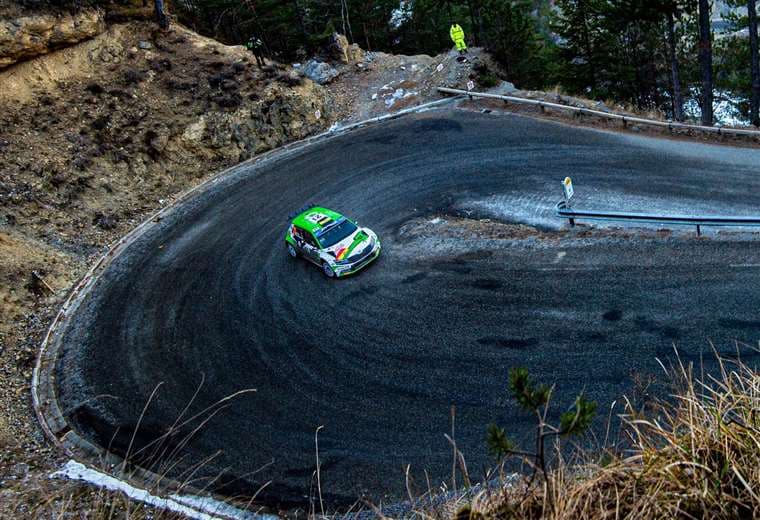 Bulacia no podrá terminar el rally Montecarlo por fallas en su coche. Foto: RM