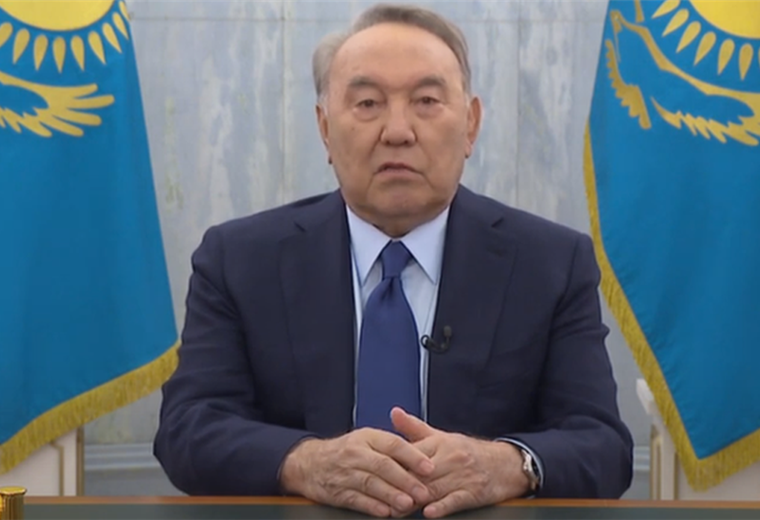 Kazajistán: la extraña "caída en desgracia" de Nursultán Nazarbáyev, el todopoderoso "padre de la patria", tras las protestas contra el gobierno
