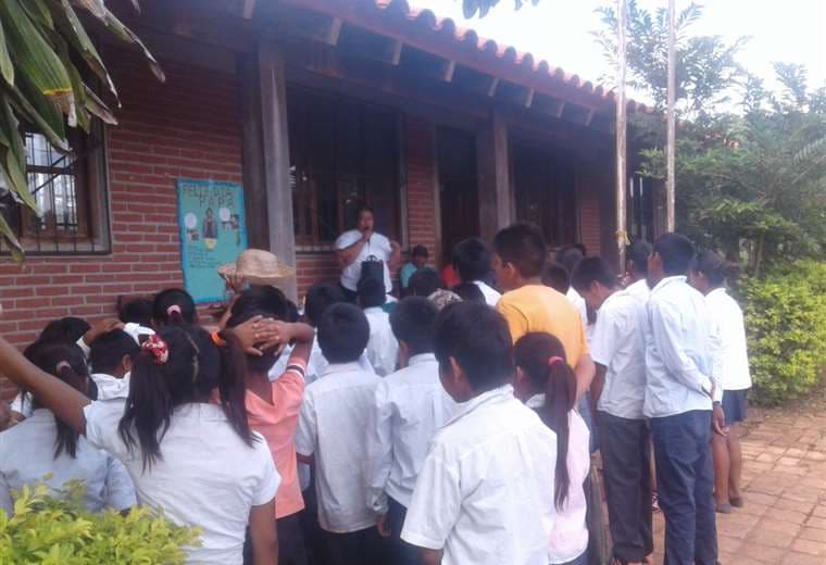  Escolares en San Ignacio de Velasco