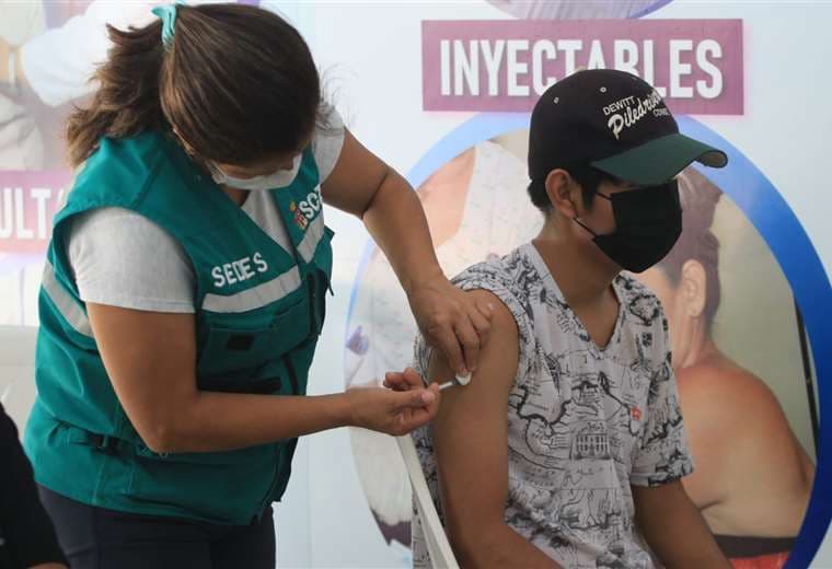 El Sedes pidió a la población acudir a los centros de vacunación/Foto: JC Torrejón