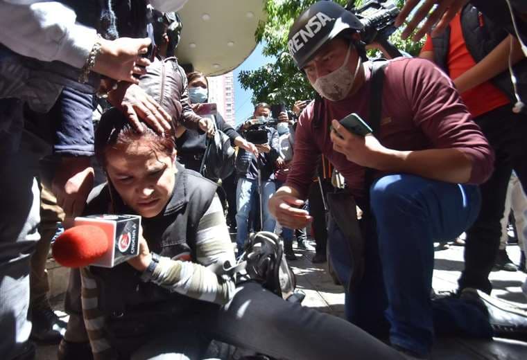 Choferes ejercen violencia en La Paz I APG Noticias.