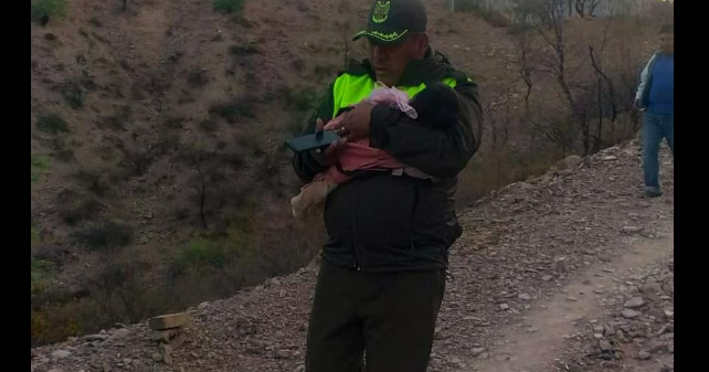 Bebé abandonada en Cochabamba I Policía.