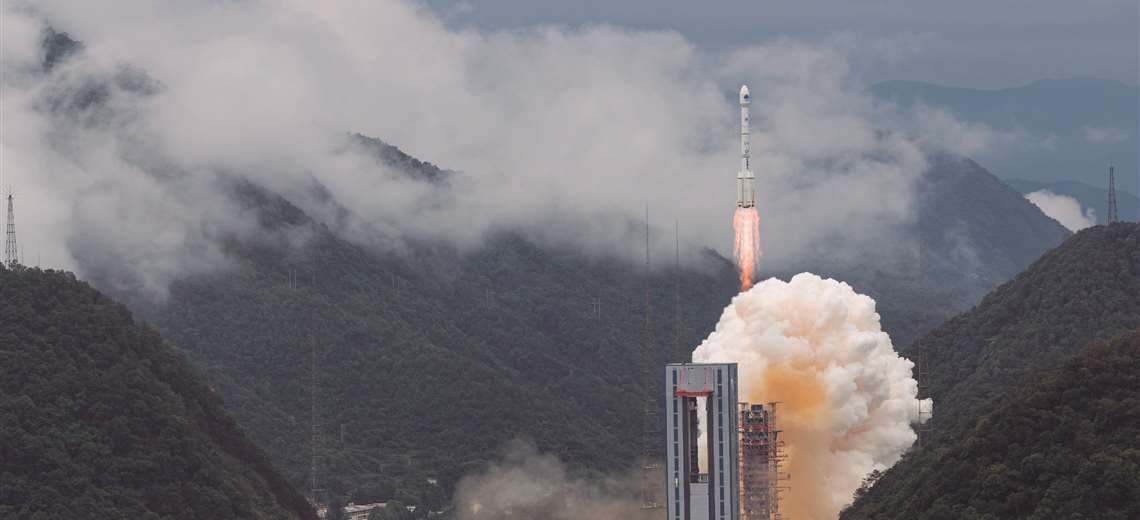 Lanzamiento de satélites de la constelación global chino Beidou 