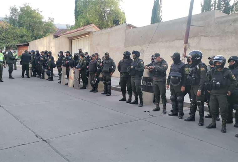 Policías desplegados para el encuentro en Cochabamba I Humberto Aillón.