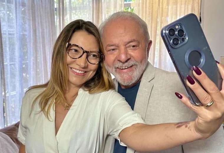 Rosangela da Silva junto a su esposo Lula da Silva, presidente electo de Brasil. 