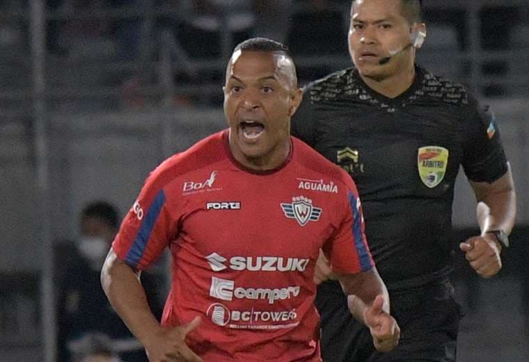 Serginho grita el gol que anotó frente a Bolívar. Foto: APG Noticias