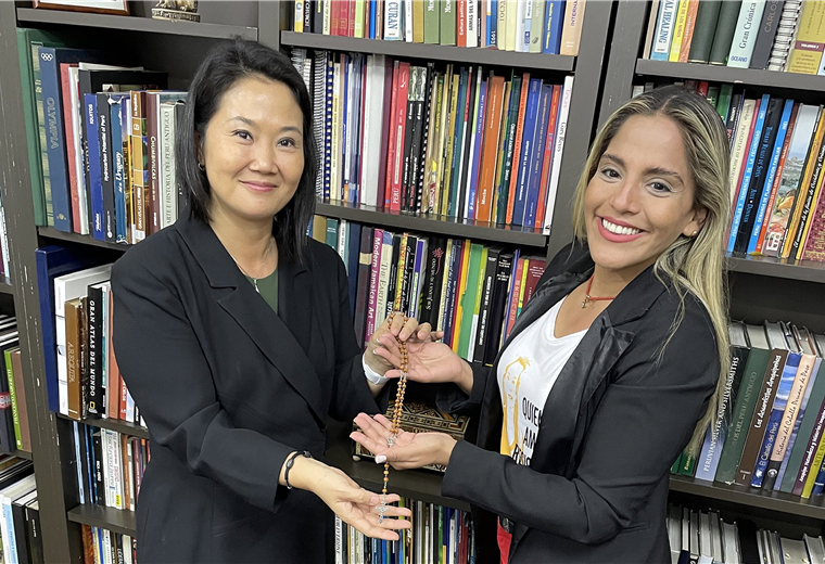Carolina Ribera se reúne con Keiko Fujimori en Lima