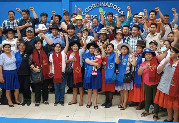 Los dirigentes que llegaron hasta Lauca Ñ a pedido de Evo Morales 