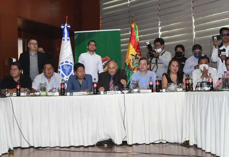 El Consejo Superior de la División Profesional se citó en La Paz. Foto: APG
