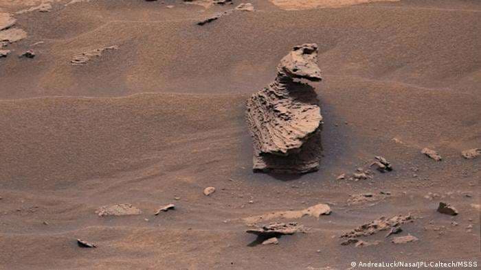 El róver Curiosity de la NASA descubre un "pato" en Marte