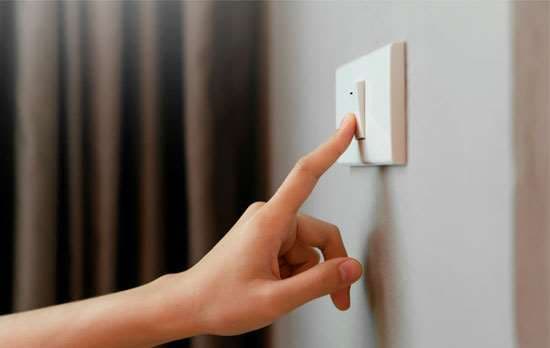 Recomiendan ahorrar la energía en casa
