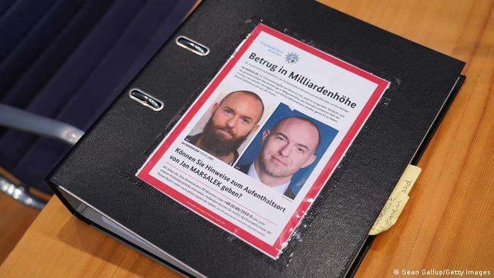 Ficha de la Policía alemana que pide información sobre el paradero de Jan Marsalek