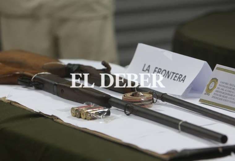 Los avasalladores en predios portaban escopetas. Foto: Ricardo Montero