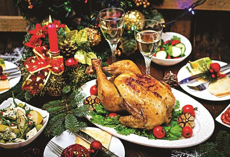 Familias calculan gastos y preparan el menú para compartir en Nochebuena