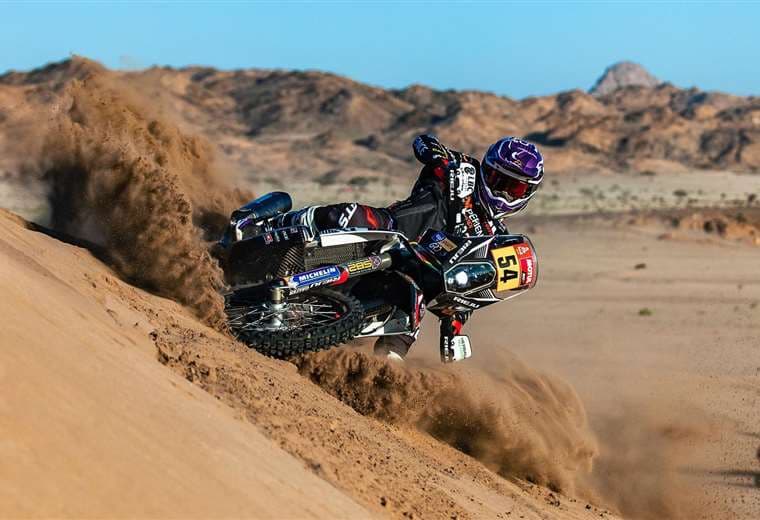 Daniel Nosigia en el desierto de Arabia Saudita. Facebook