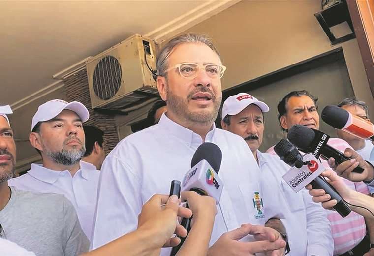 La Fiscalía de La Paz recibe denuncia contra líderes y autoridades cruceñas
