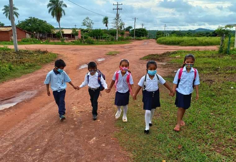 En San Ignacio, los niños van a clases presenciales y semipresenciales