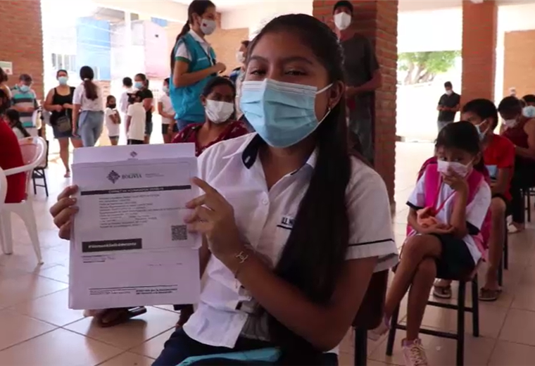 Vacunación contra el coronavirus en unidades educativas/Captura  video GAMSC