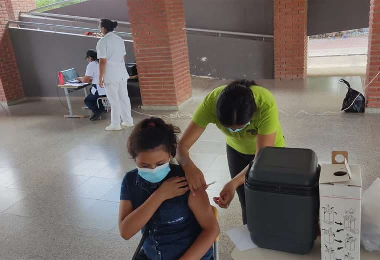 La afluencia de niños marca la jornada en los puntos de vacunación Foto: Jessica Vega 