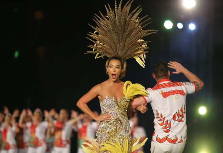 Dayana Molina fue coronada como la reina del Carnaval Cruceño 2022 | El ...