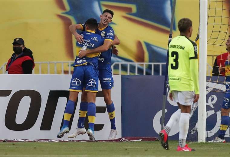 Lucas Di Yorio celebra el gol de Everton, que venció a Monagas. Foto. AFP