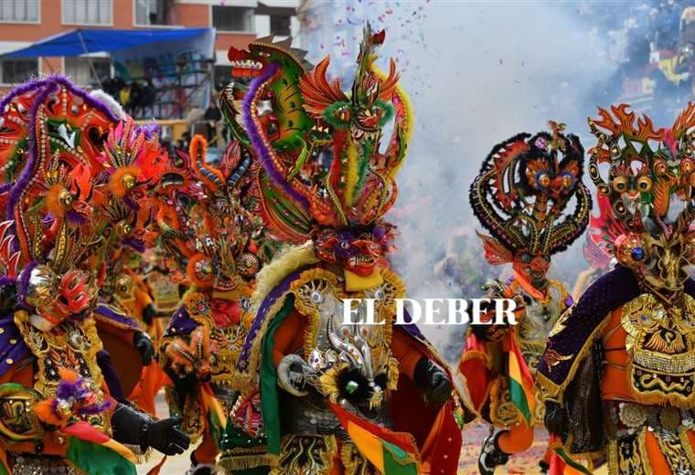 Empezó el despliegue de color y tradición en Oruro