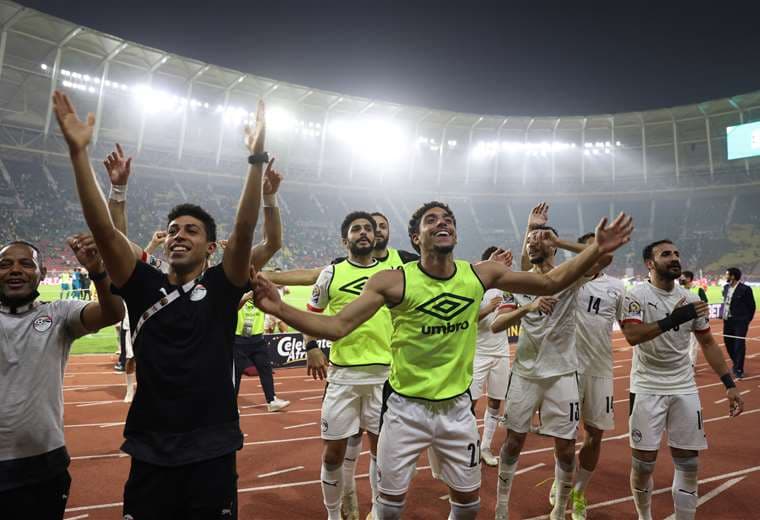 La celebración de los jugadores de Egipto tras clasificar a la final. Foto: AFP