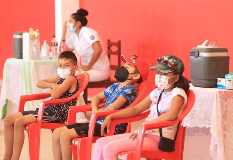 Niños se vacunan contra el Covid -19/Foto: Juan Carlos Torrejón