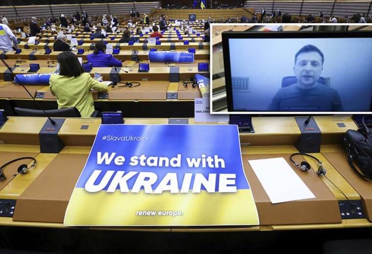 El presidente ucraniano se dirigió al parlamento europeo