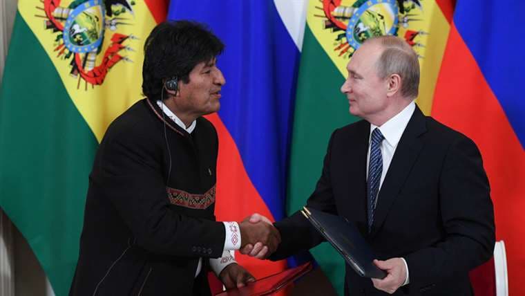 El expresidente, Evo Morales firmó varios acuerdo con Putín/Foto: RT 