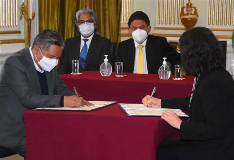 La firma del acuerdo entre el Gobierno y la CIDH