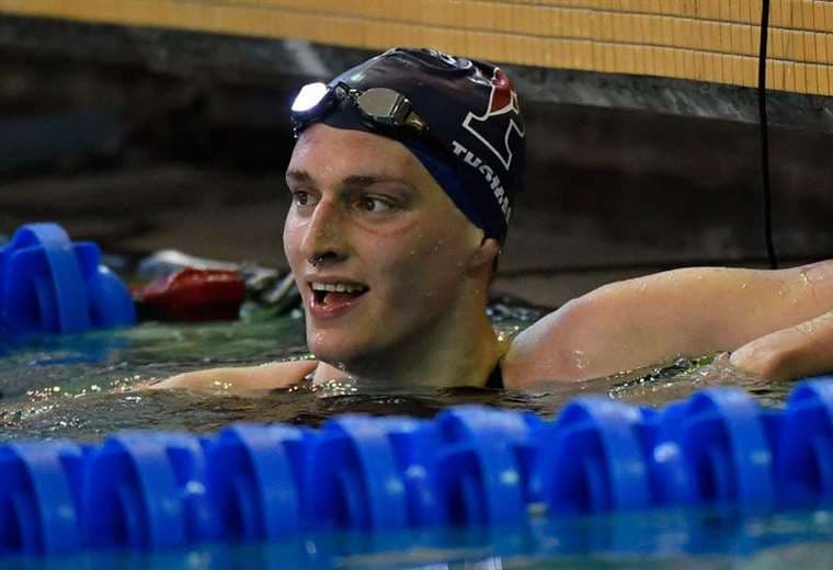 La polémica por Lia Thomas, la primera nadadora transgénero en ganar una competencia universitaria de élite en EEUU