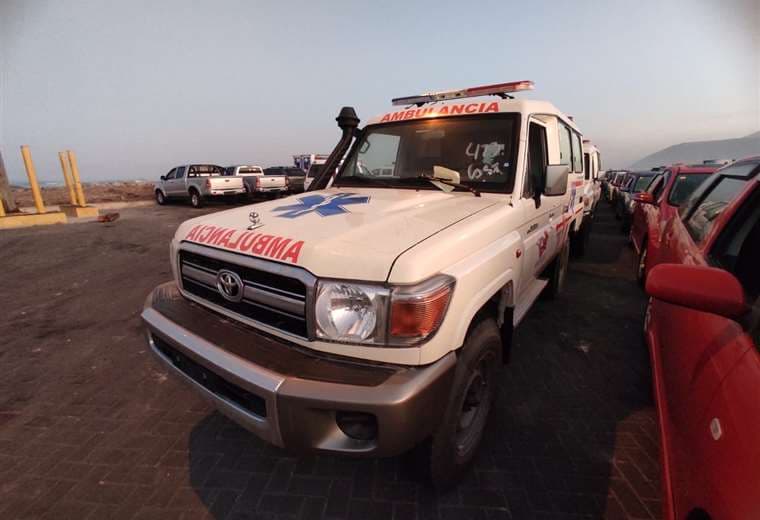 Las ambulancias llegaron a Iquique el sábado.
