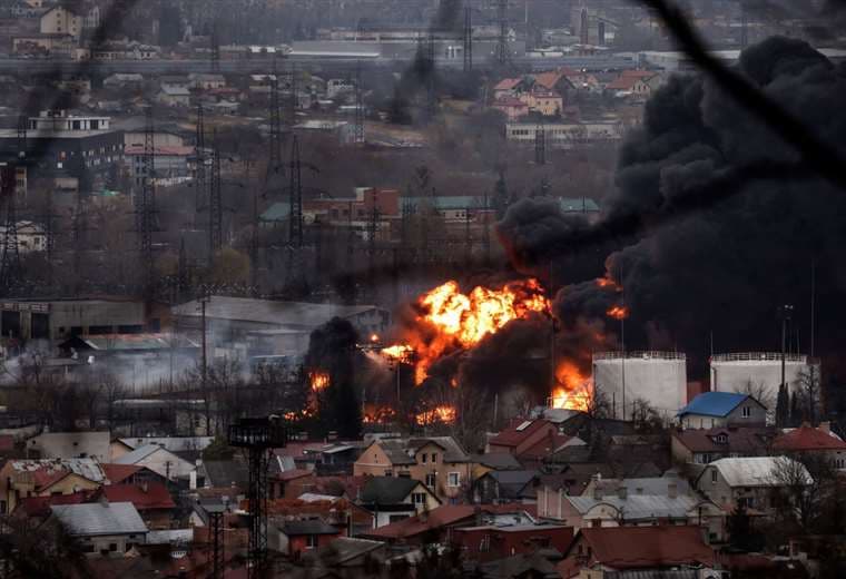 Siguen los bombardeos en Lviv, Ucrania /Foto: AFP