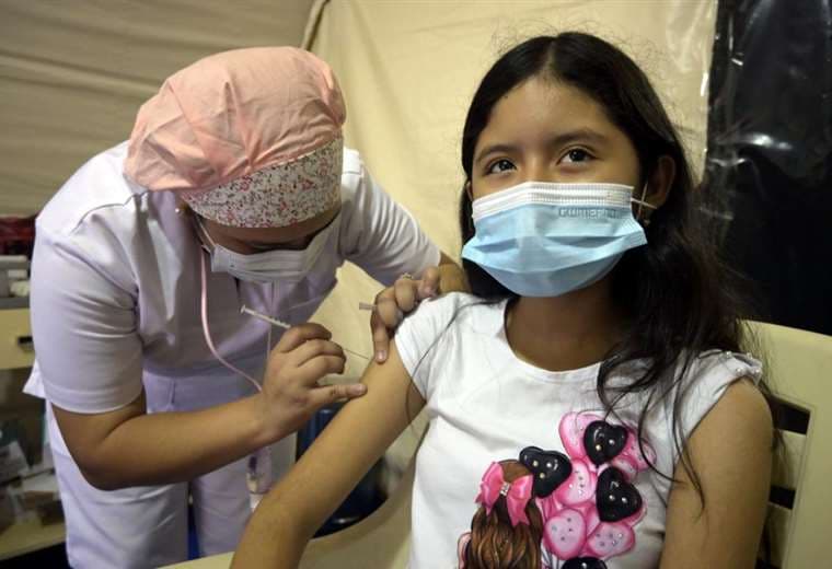 Sedes acelera vacunación en menores