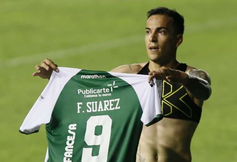 Facundo Suárez celebrando uno de los tres goles que le hizo a Nacional. Foto APG Noticias