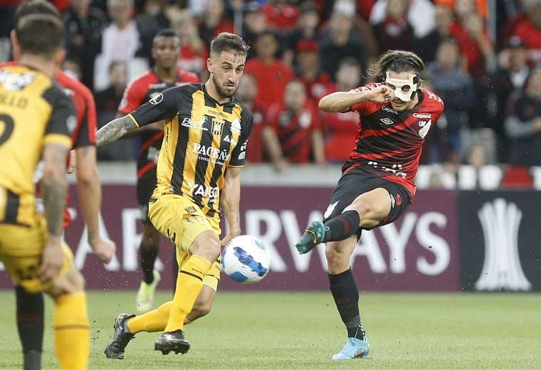 The Strongest perdió el jueves de visitante ante Paranaense por 1-0. Foto: AFP