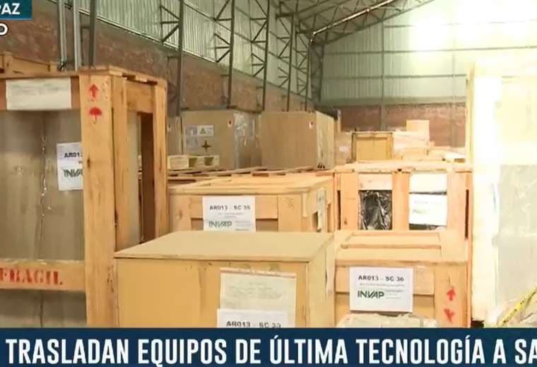 Trasladan equipos para tratamiento del cáncer a Santa Cruz/BoliviaTV
