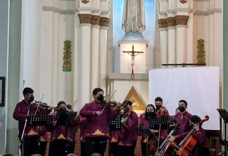 . Los músicos de la Orquesta San José Patriarca 