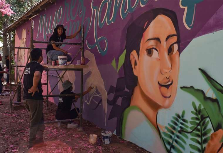 Mural "Mujeres sembrando paz" en el Parque Urbano / Foto: Colectivo Kuña Guapa
