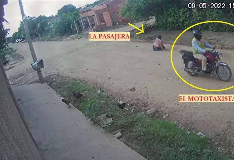 El mototaxista se dio a la fuga Foto: Captura video
