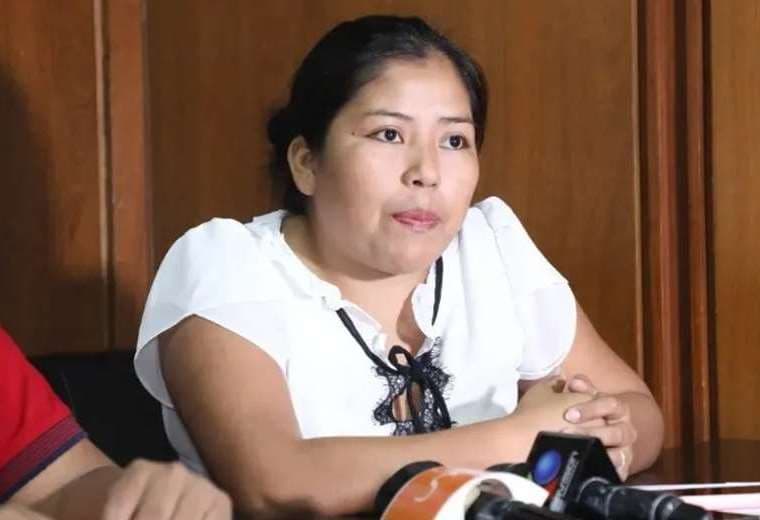 Giliana Etacore pidió a una explicación por el caso a los dirigentes afines al MAS.